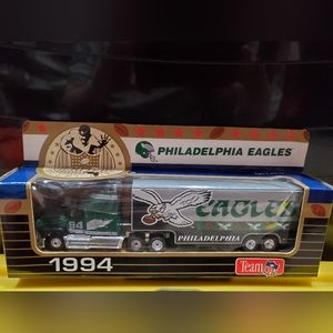 Philadelphia Eagles 1994 Collectible Limited Edition Matchbox Tractor Trailer